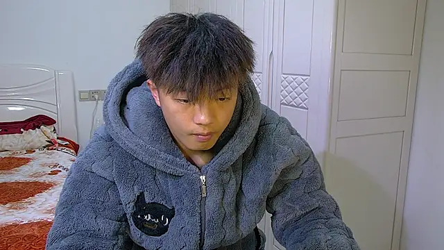 Chocolates-001 online show from 01-17-26, 10:19