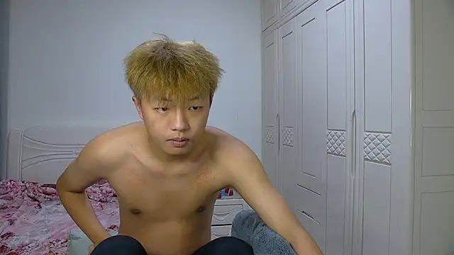 Chocolates-001 online show from 02-13-26, 11:43