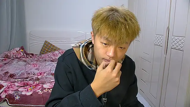 Chocolates-001 online show from 02-10-26, 11:09