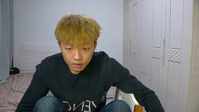 Chocolates-001 online show from 03-08-26, 10:18