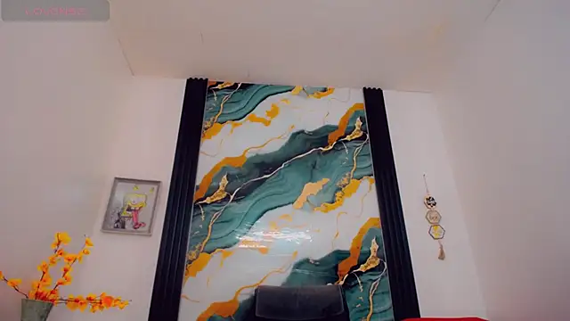 Jessica Ortega online show from 07-18-26, 07:33