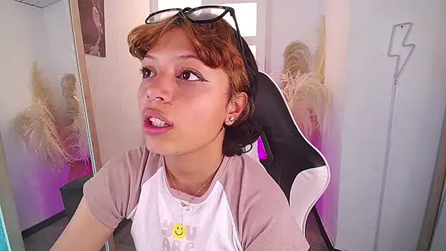 melodyy as online show from 03-16-26, 01:26