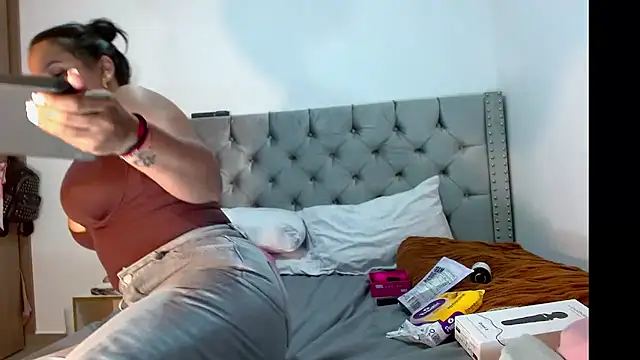 celeneortii online show from 04-16-26, 11:29