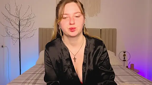 VladaHotxx online show from 03-04-26, 08:00