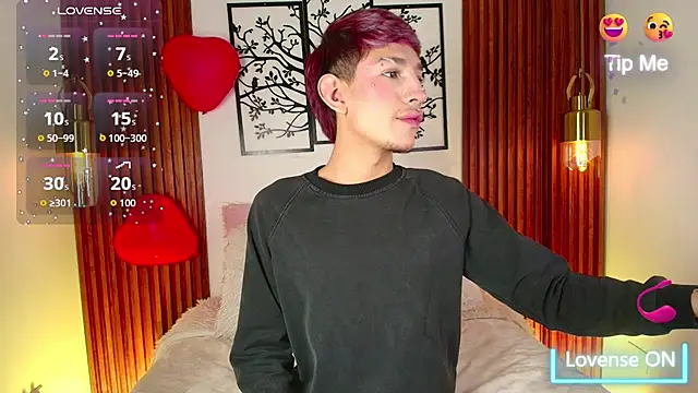 Snapshot of Taylor_Snow chatting on 02-19-26, 08:39 Taylor Snow online show from 02-19-26, 08:39