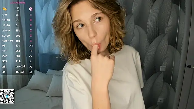 Snapshot of SonyaNowak chatting on 02-24-26, 11:22 SonyaNowak online show from 02-24-26, 11:22