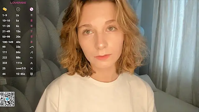 Snapshot of SonyaNowak chatting on 03-03-26, 10:55 SonyaNowak online show from 03-03-26, 10:55