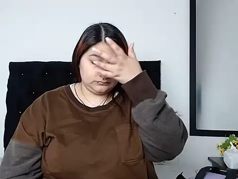 Snapshot of LauraHorny69 chatting on 02-28-26, 01:00 LauraHorny69 online show from 02-28-26, 01:00