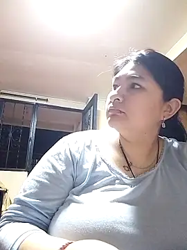 LauraHorny69 online show from 04-11-26, 02:08