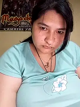 LauraHorny69 online show from 04-15-26, 02:39