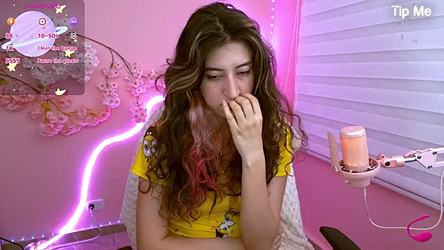 Snapshot of cutekore chatting on 03-10-26, 11:42 cutekore online show from 03-10-26, 11:42
