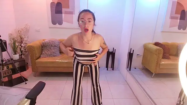 Veronica miiller online show from 05-12-26, 07:20