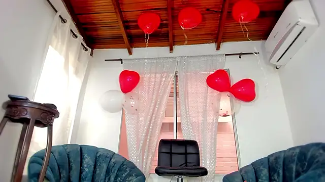 dulce y Jhoselin online show from 02-12-26, 08:41