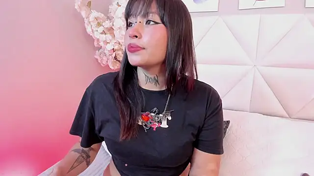 Adhara Vil online show from 02-14-26, 07:25