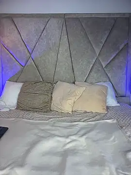 TeaseDollXXX online show from 03-25-26, 09:35