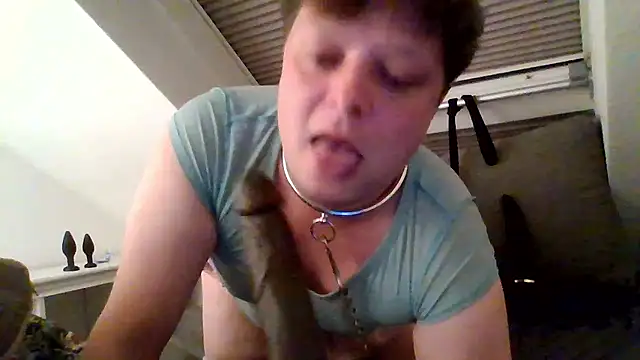 Leylasissyslut online show from 01-15-26, 08:01