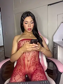 DollCamila online show from 04-18-26, 03:03