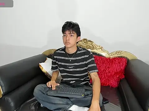 Snapshot of jisus_catt chatting on 01-15-26, 12:14 jisus catt online show from 01-15-26, 12:14