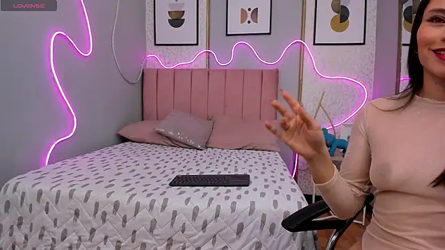 Snapshot of SAMMYLEWISMD chatting on 02-12-26, 03:06 SAMMYLEWISMD online show from 02-12-26, 03:06