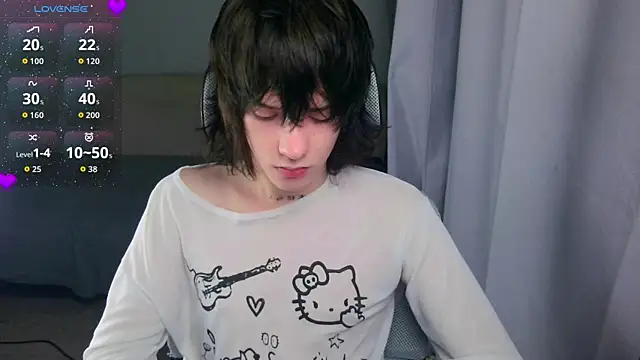 Snapshot of LeonBoykisser chatting on 07-03-26, 04:57 LeonBoykisser online show from 07-03-26, 04:57