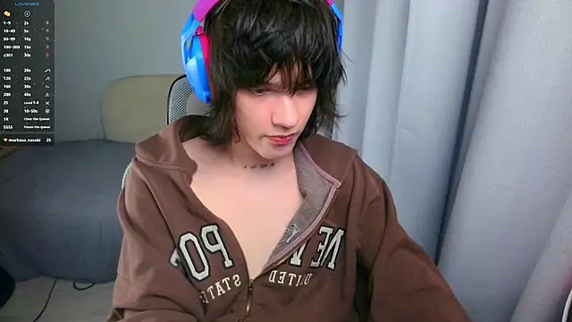 LeonBoykisser online show from 06-07-26, 10:15