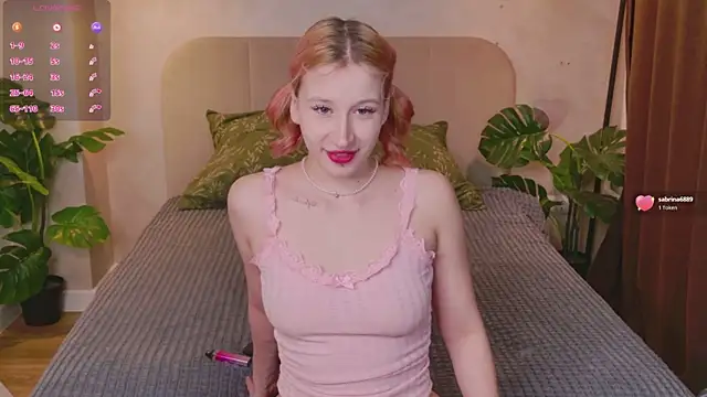 Snapshot of Hey_Lolly_ chatting on 02-22-26, 09:05 Hey Lolly online show from 02-22-26, 09:05