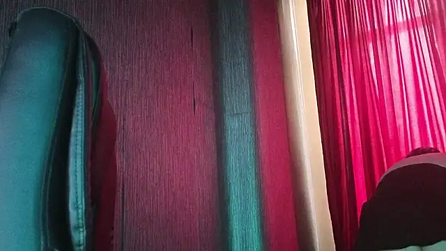 Snapshot of Mistressolivia07 chatting on 02-20-26, 04:31 Mistressolivia07 online show from 02-20-26, 04:31