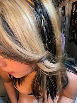 pinkybombon online show from 02-05-26, 11:55