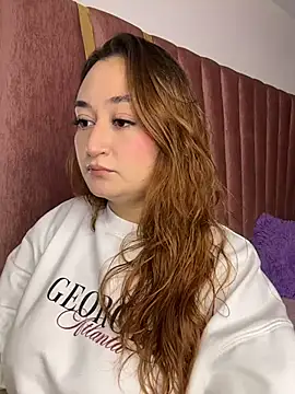 Snapshot of SalomeFlores chatting on 03-17-26, 12:24 SalomeFlores online show from 03-17-26, 12:24