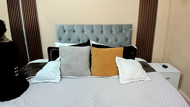 Bela Craxkerr online show from 07-17-26, 12:46