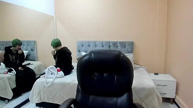 Snapshot of Bela_Craxkerr chatting on 02-25-26, 12:49 Bela Craxkerr online show from 02-25-26, 12:49