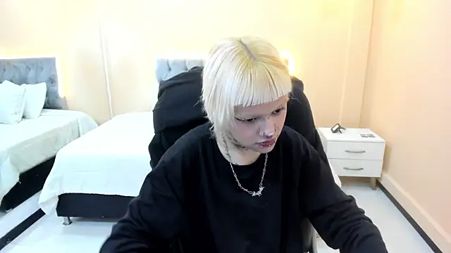 Bela Craxkerr online show from 03-25-26, 01:10