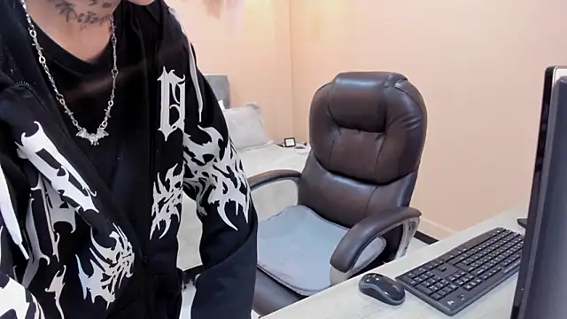 Bela Craxkerr online show from 03-20-26, 01:01