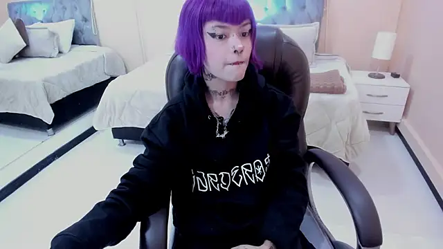 Snapshot of Bela_Craxkerr chatting on 02-10-26, 12:48 Bela Craxkerr online show from 02-10-26, 12:48