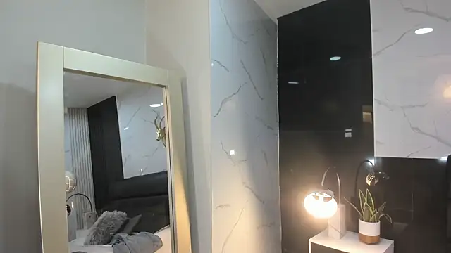 KomiCatt online show from 04-08-26, 12:17