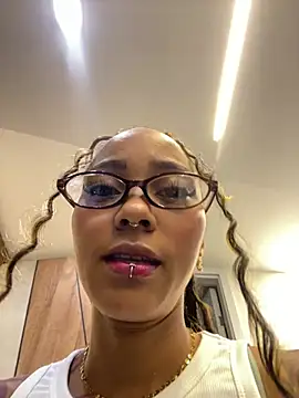 LizStorm  online show from 06-24-26, 12:04