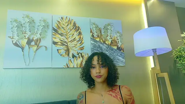 LizStorm  online show from 04-12-26, 12:19
