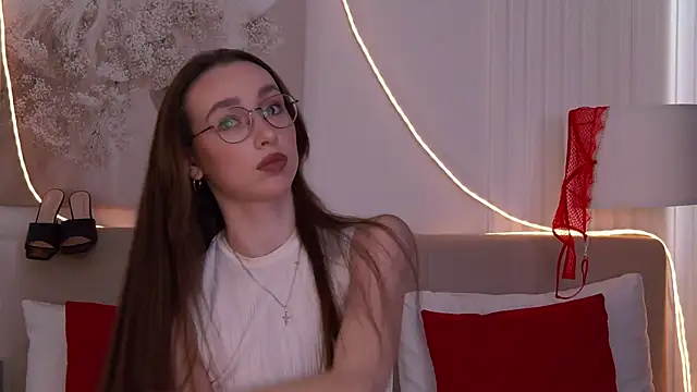 Emily Simon online show from 03-31-26, 05:31