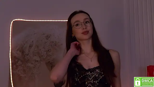 Emily Simon online show from 02-08-26, 05:16