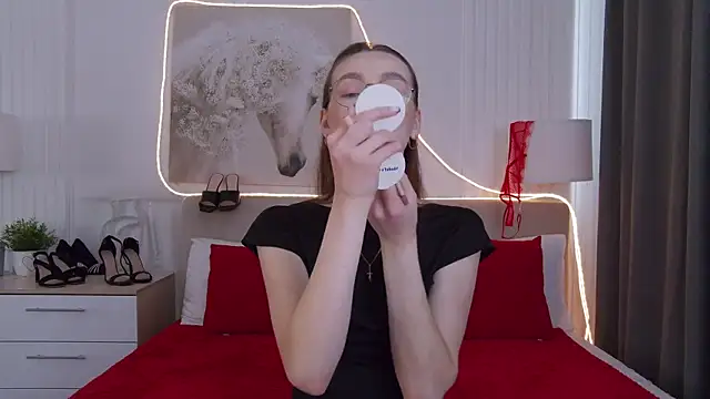 Emily Simon online show from 04-05-26, 05:25