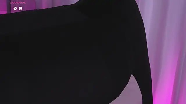 Dolcexx  online show from 04-15-26, 07:58