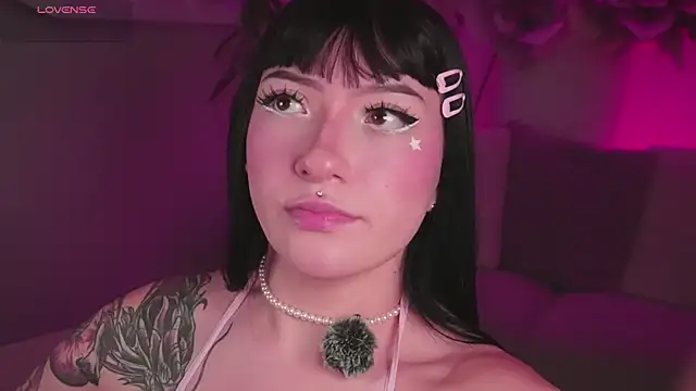 Dolcexx  online show from 04-12-26, 08:34