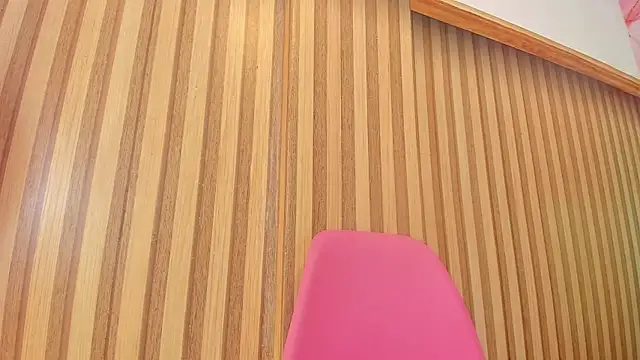 sweet  luna   online show from 04-18-26, 11:01