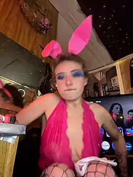 Snapshot of Tastybabe22 chatting on 01-17-26, 04:05 Tastybabe22 online show from 01-17-26, 04:05