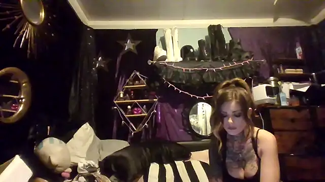 allymoon1369 online show from 05-14-26, 08:22
