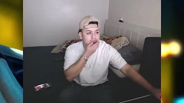 Snapshot of peligroso57 chatting on 01-14-26, 03:59 peligroso57 online show from 01-14-26, 03:59