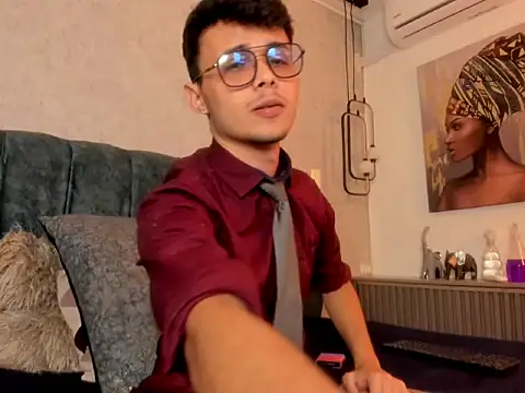 Snapshot of Alhan_Twink chatting on 05-19-26, 06:09 Alhan Twink online show from 05-19-26, 06:09