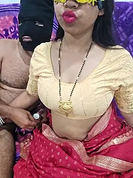 Snapshot of VikasViralStudios chatting on 04-19-26, 07:53 VikasViralStudios online show from 04-19-26, 07:53