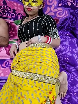 Snapshot of VikasViralStudios chatting on 04-21-26, 07:48 VikasViralStudios online show from 04-21-26, 07:48