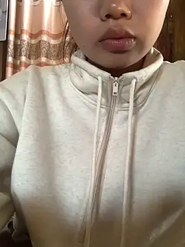 Snapshot of Suny-sexy chatting on 02-14-26, 04:02 Suny-sexy online show from 02-14-26, 04:02